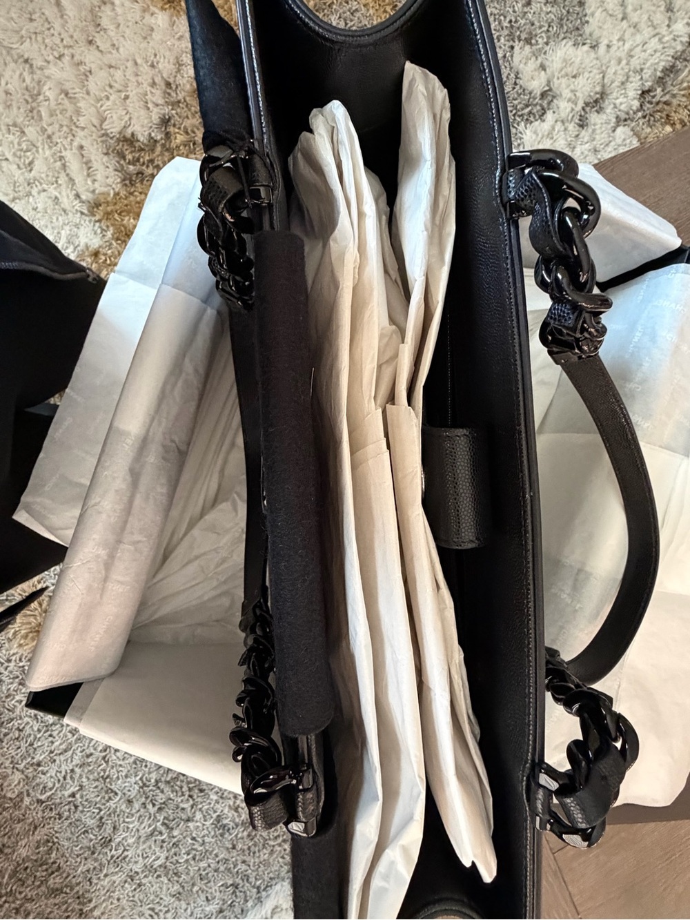 CHANEL Black Quilted Chain-Handle Tote - Picture 4 of 10